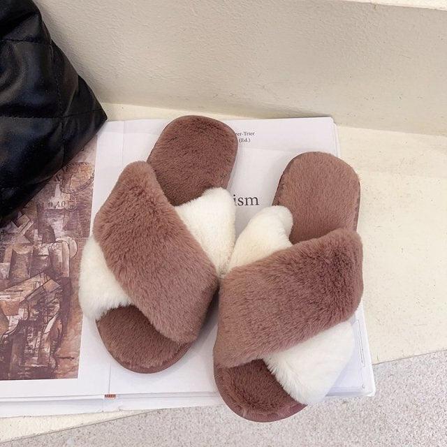 Women’s Faux Fur Cross-Strap Indoor Slides with Memory Foam