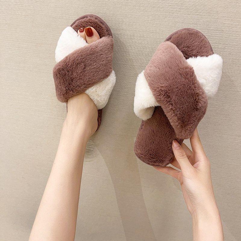 Women’s Faux Fur Cross-Strap Indoor Slides with Memory Foam