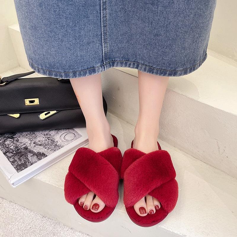 Women’s Faux Fur Cross-Strap Indoor Slides with Memory Foam