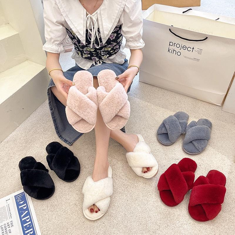 Women’s Faux Fur Cross-Strap Indoor Slides with Memory Foam