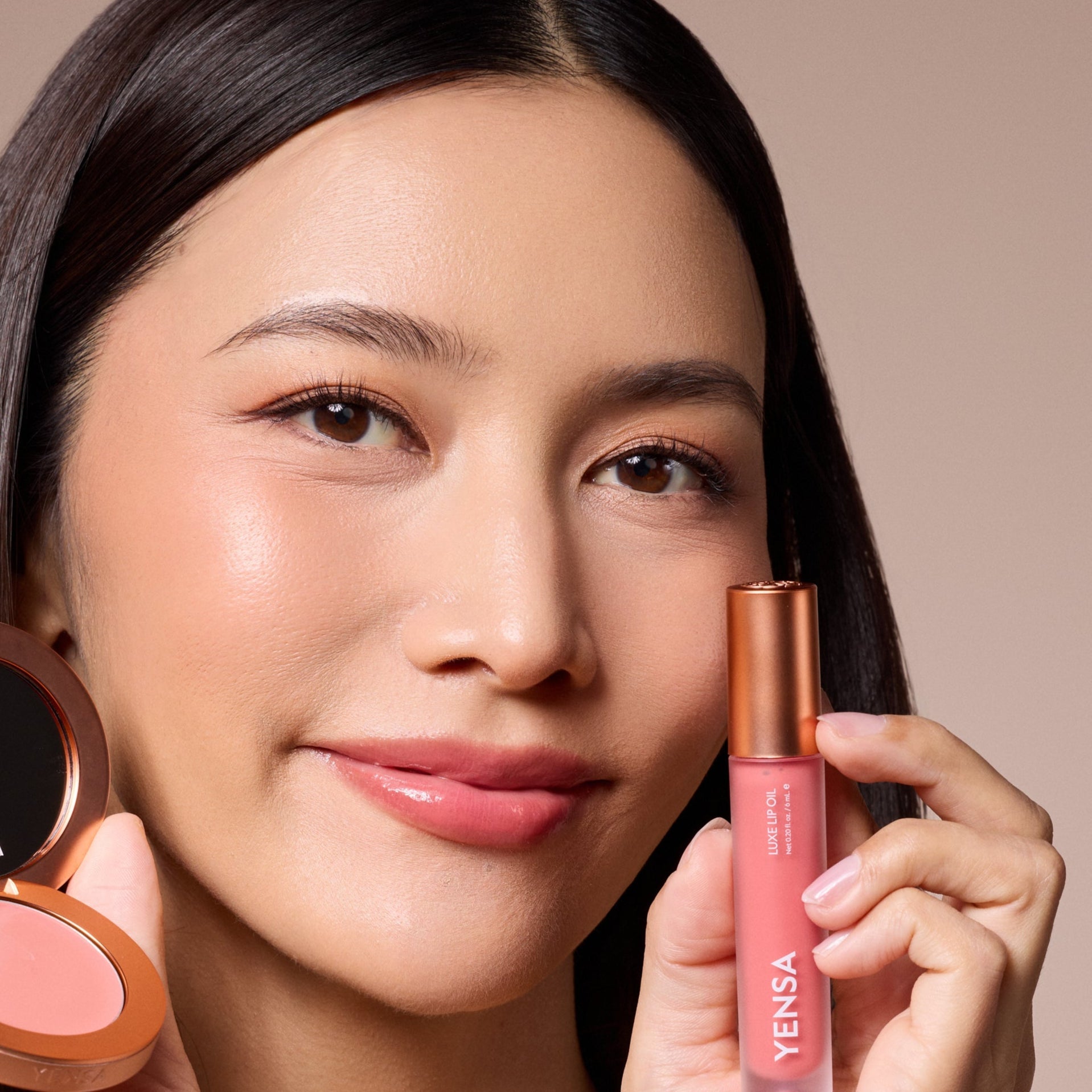 Luxe Lip Nourishing Oil with Hyaluronic Acid and Vitamin E - Image 29