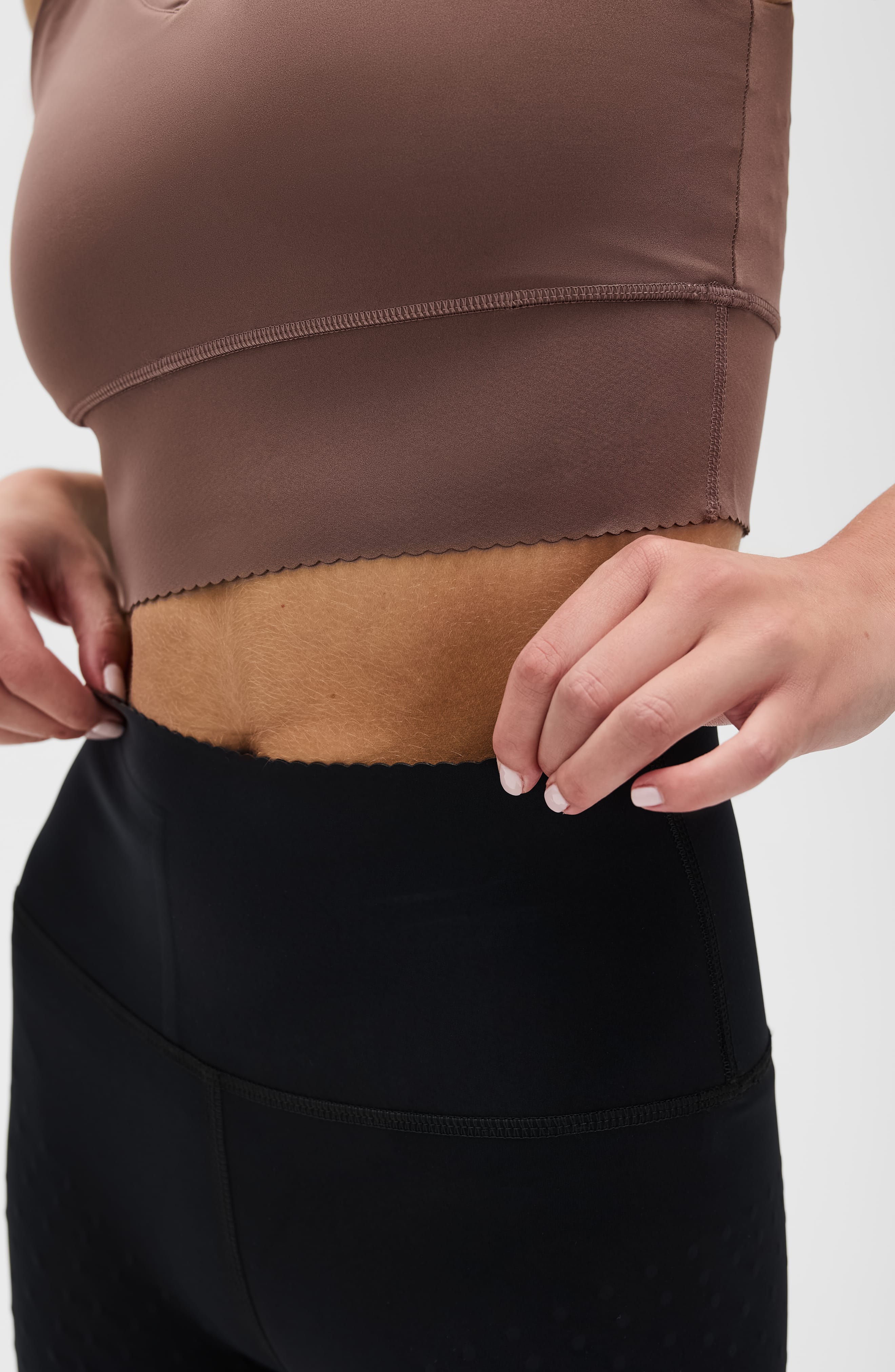 Adorn High-Waisted Sculpting Leggings with Scalloped Hem