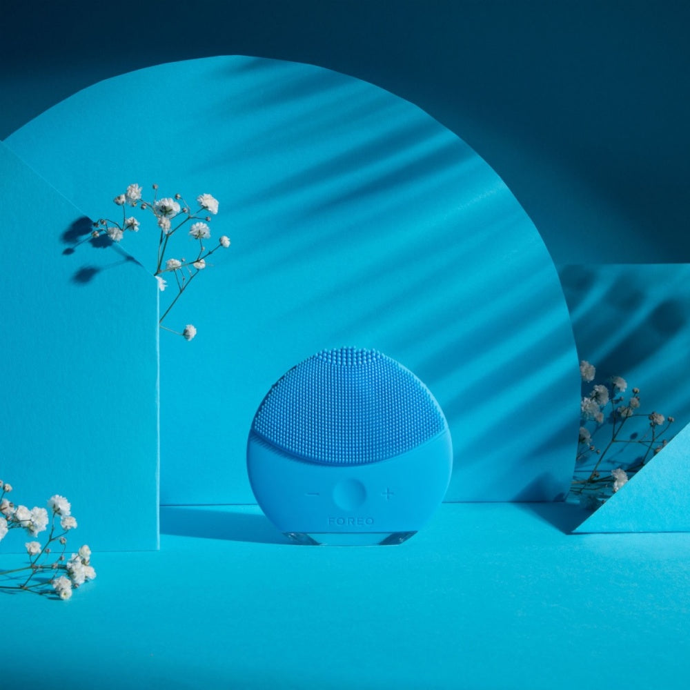LUNA Mini 2 Facial Cleansing Massager in Aquamarine