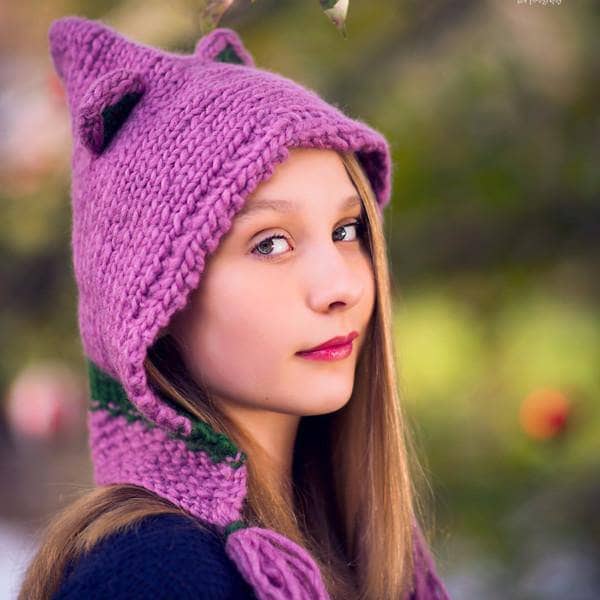 Forest Friends Wool Hat Knitting Pattern - Green & Magenta-Pink