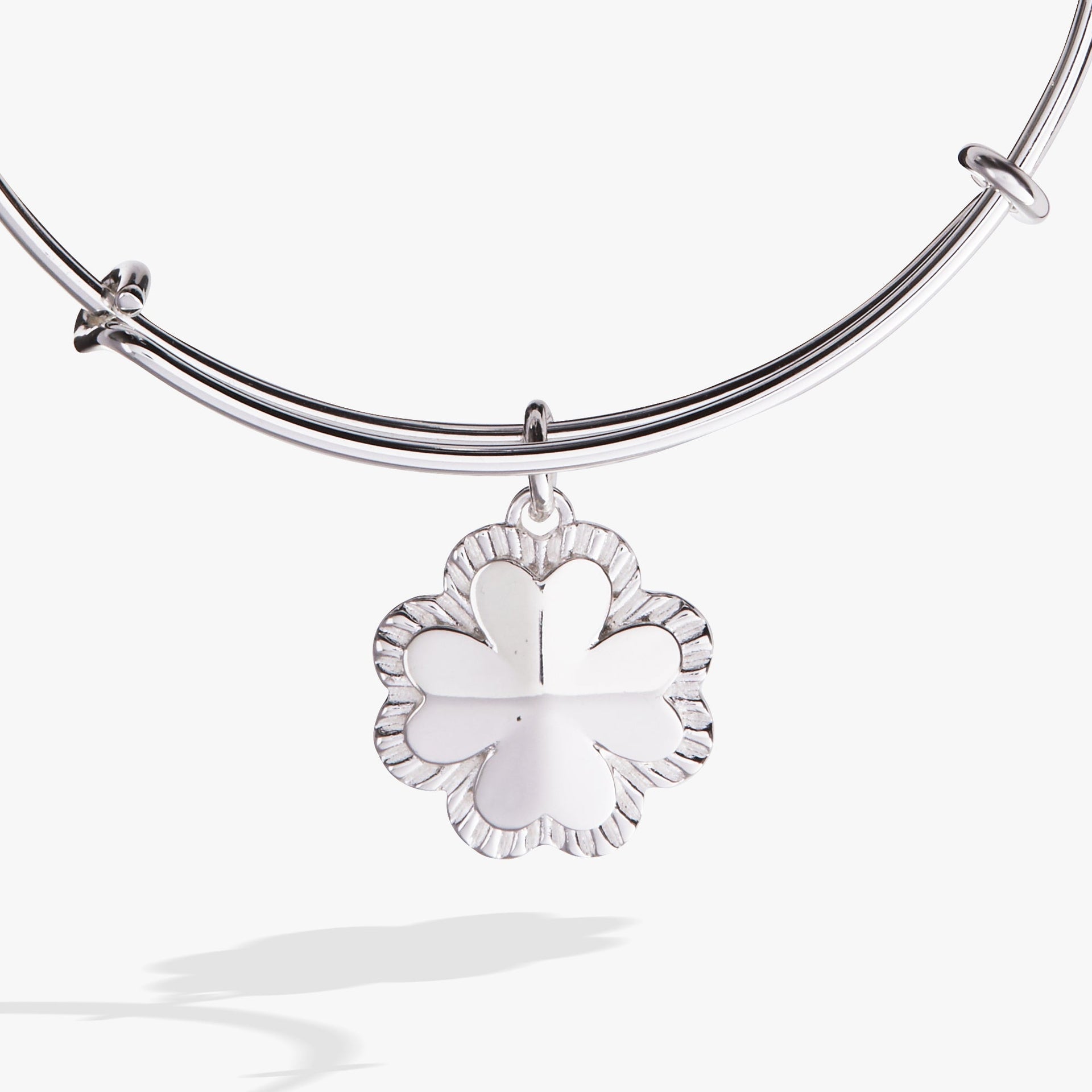 Four-Leaf Clover Charm Bangle Bracelet in Expandable Wire Design