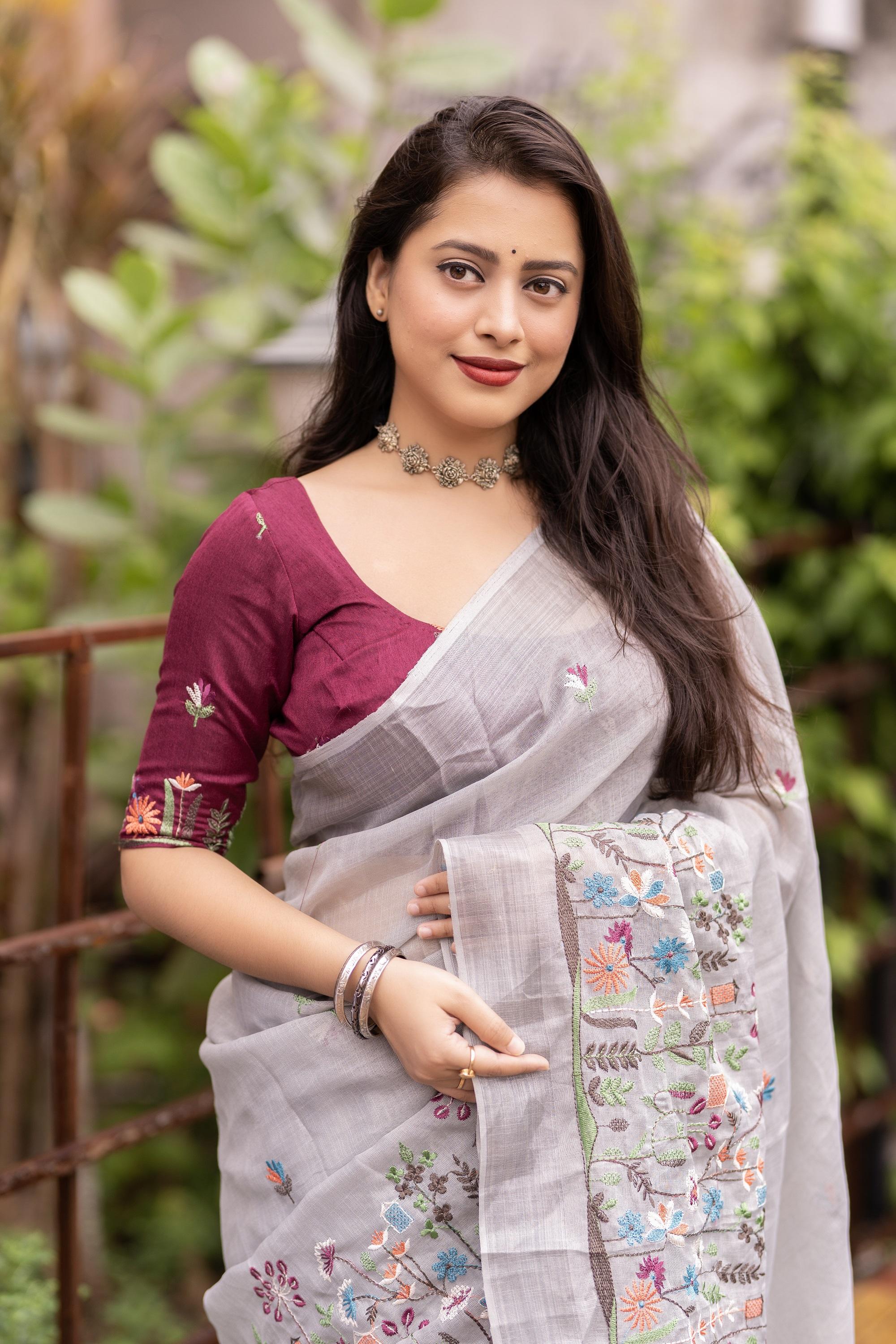 Grey Pure Linen Saree with Ethnic Motifs and Zari Border