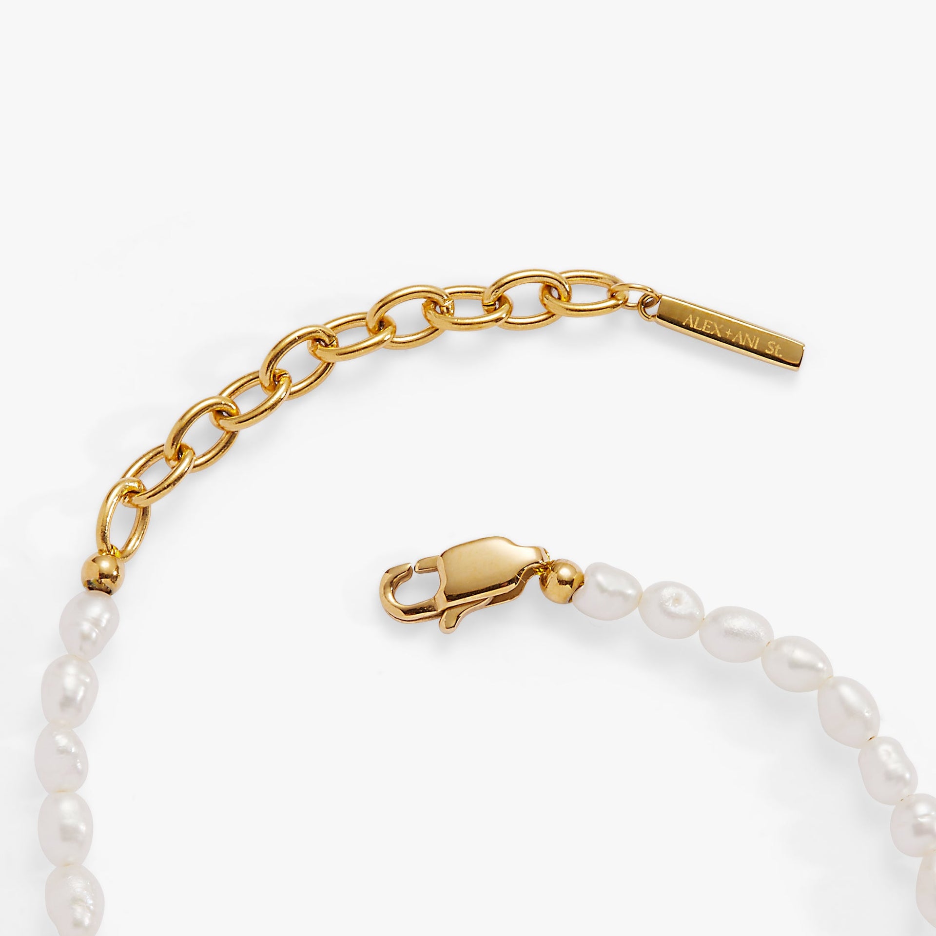Freshwater Pearl Bracelet in White and Gold Tones