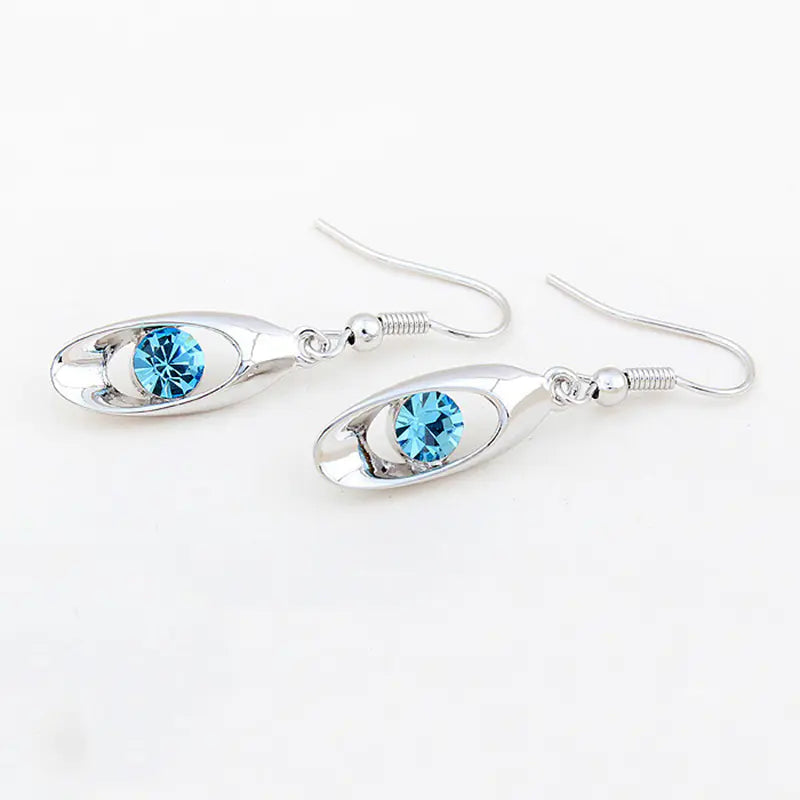 Snake-Shaped Oval Earrings and Necklace Set with Crystals