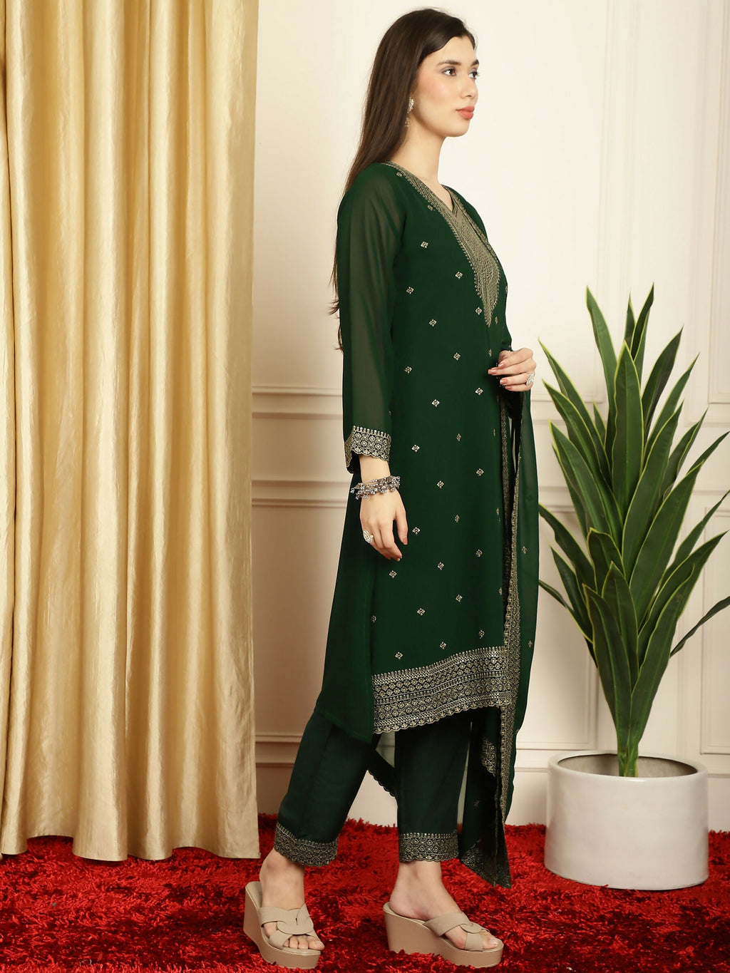 Women's Green Georgette Resham Thread & Sequin Kurta Set