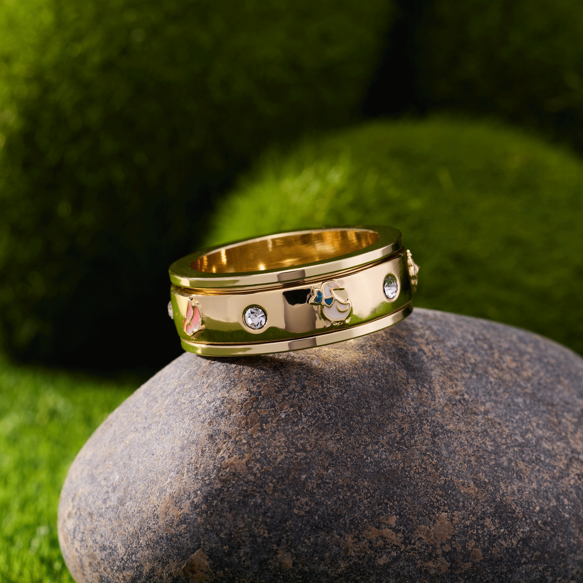 Garden Party Fidget Ring with Enamel Nature Motifs & Crystals