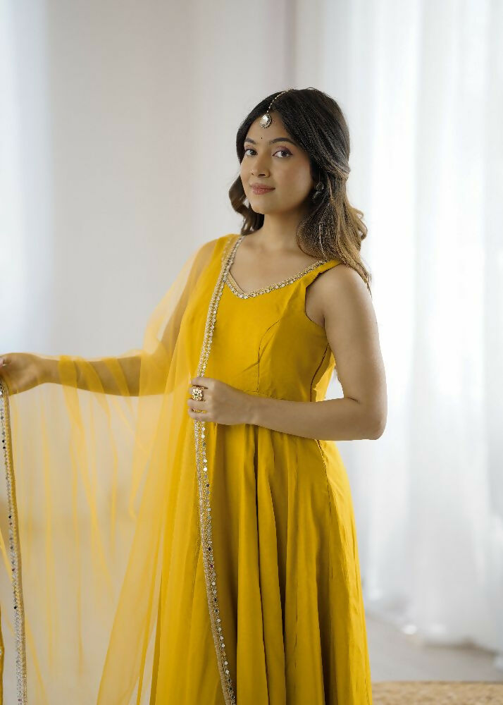 Yellow Chanderi Kurta Set with Sequence Embroidery 3-Piece Outfit