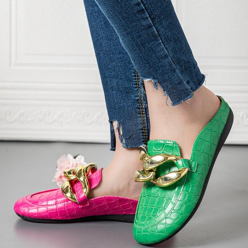 Gold Chain Detail Closed Toe Flat Mules Comfortable Slip-On Shoes