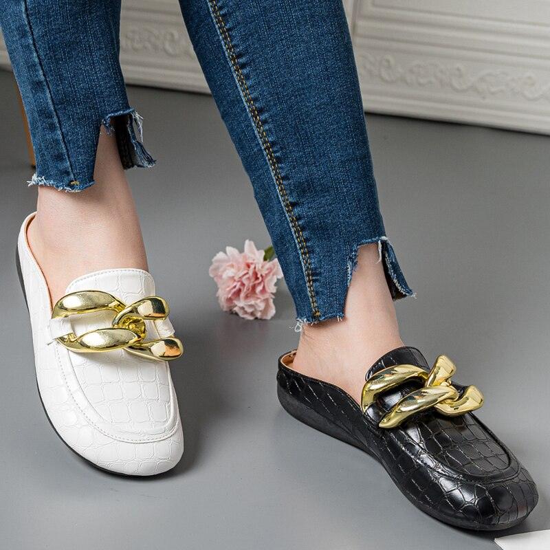 Gold Chain Detail Closed Toe Flat Mules Comfortable Slip-On Shoes