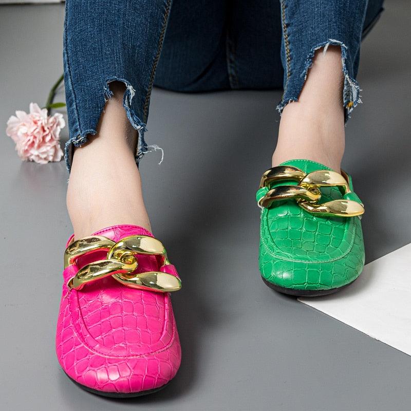 Gold Chain Detail Closed Toe Flat Mules Comfortable Slip-On Shoes