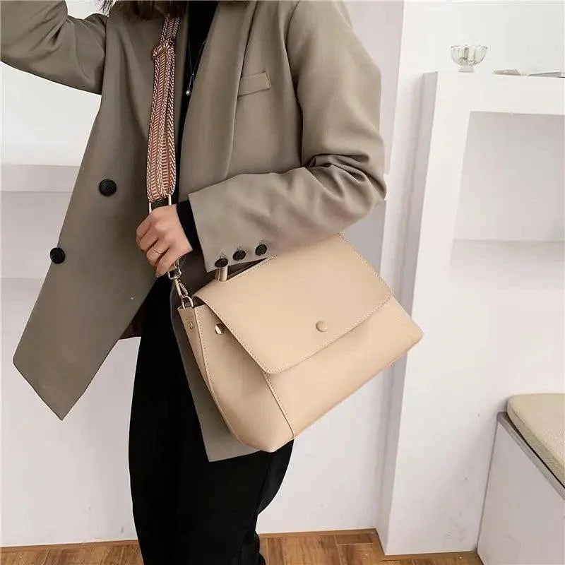 Large Capacity PU Leather Shoulder Bag Elegant Messenger Tote
