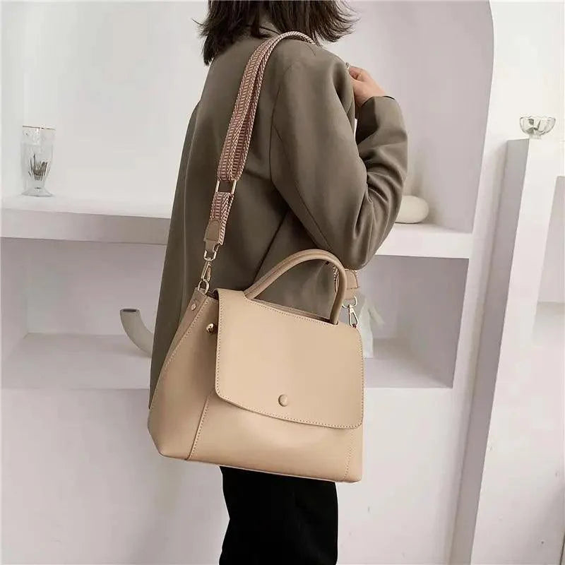 Large Capacity PU Leather Shoulder Bag Elegant Messenger Tote