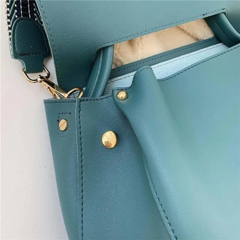 Large Capacity PU Leather Shoulder Bag Elegant Messenger Tote
