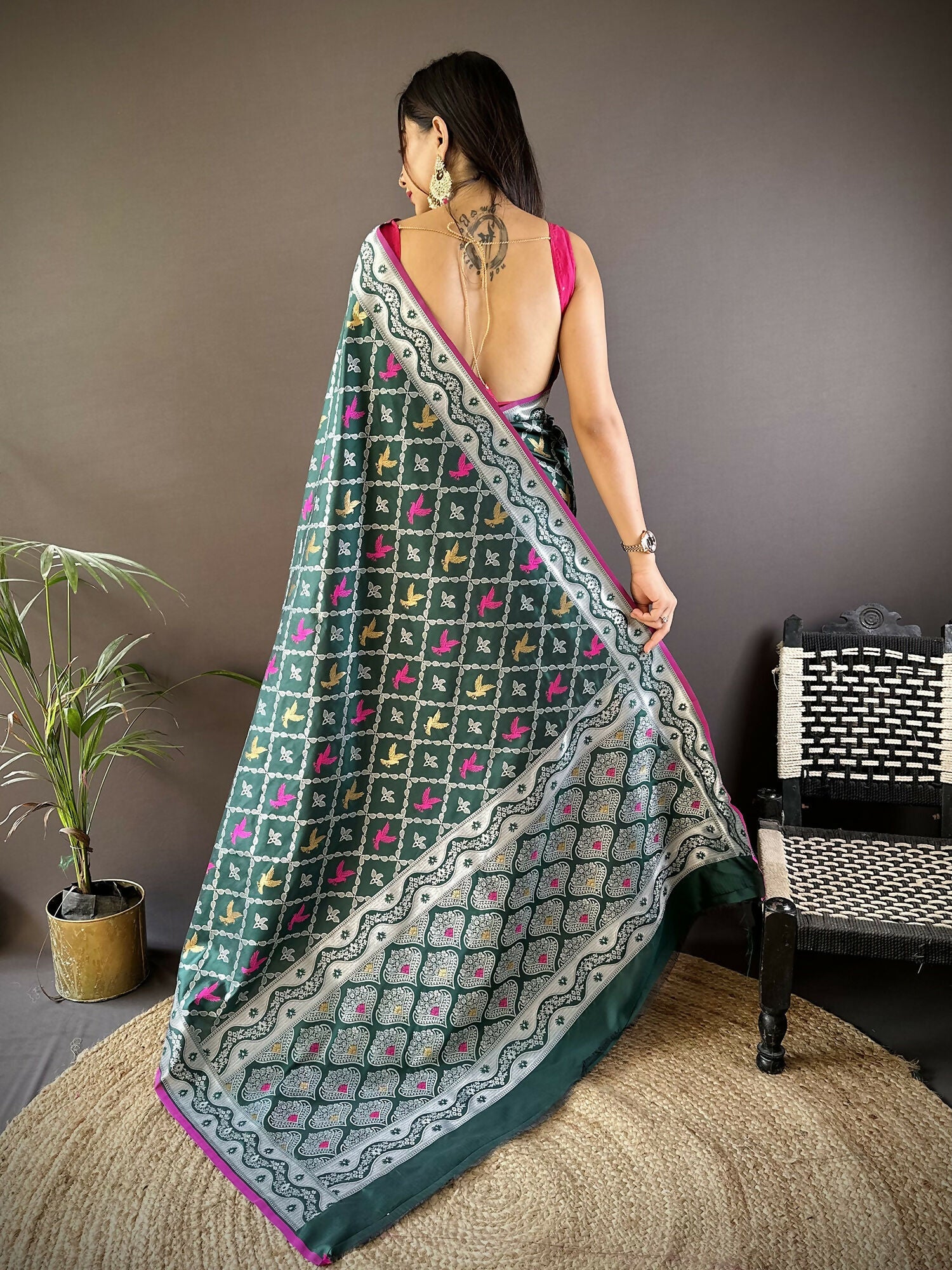 Dark Green Jacquard Woven Lichi Soft Silk Banarasi Saree