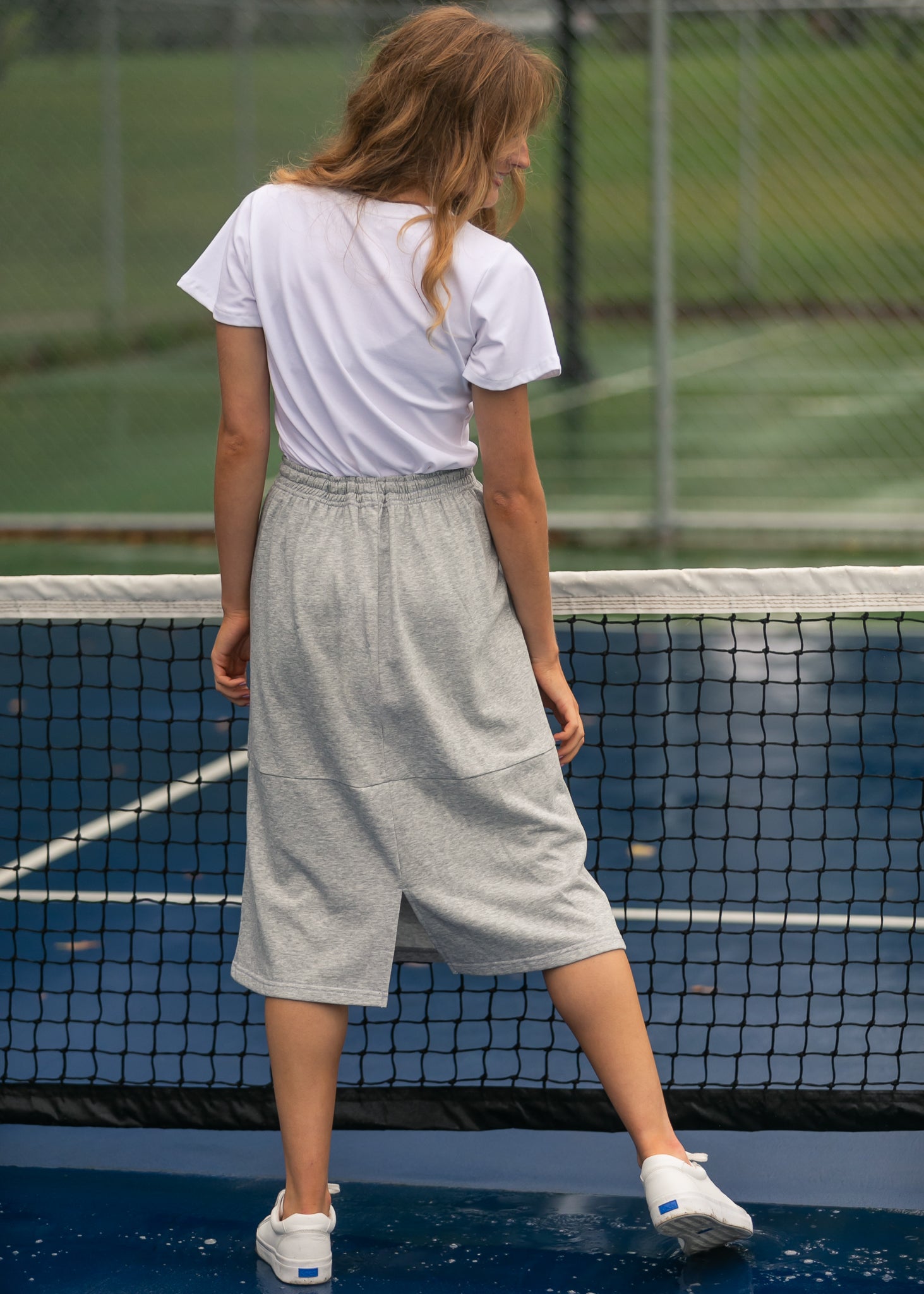 Gracie Midi Sweatshirt Skirt in Heather Grey Knit