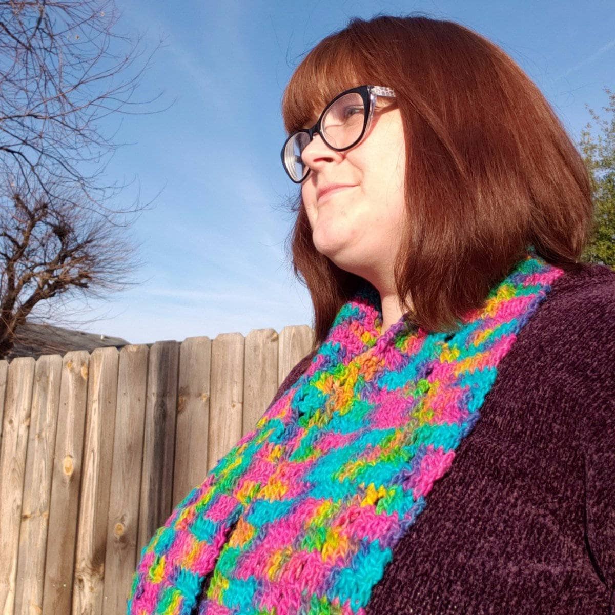 Graduating Diamonds Crochet Scarf Pattern for Worsted Roving Yarn