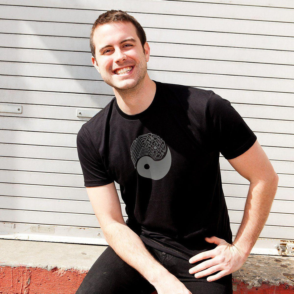 Yin Yang Tech Graphic T-Shirt | Unisex