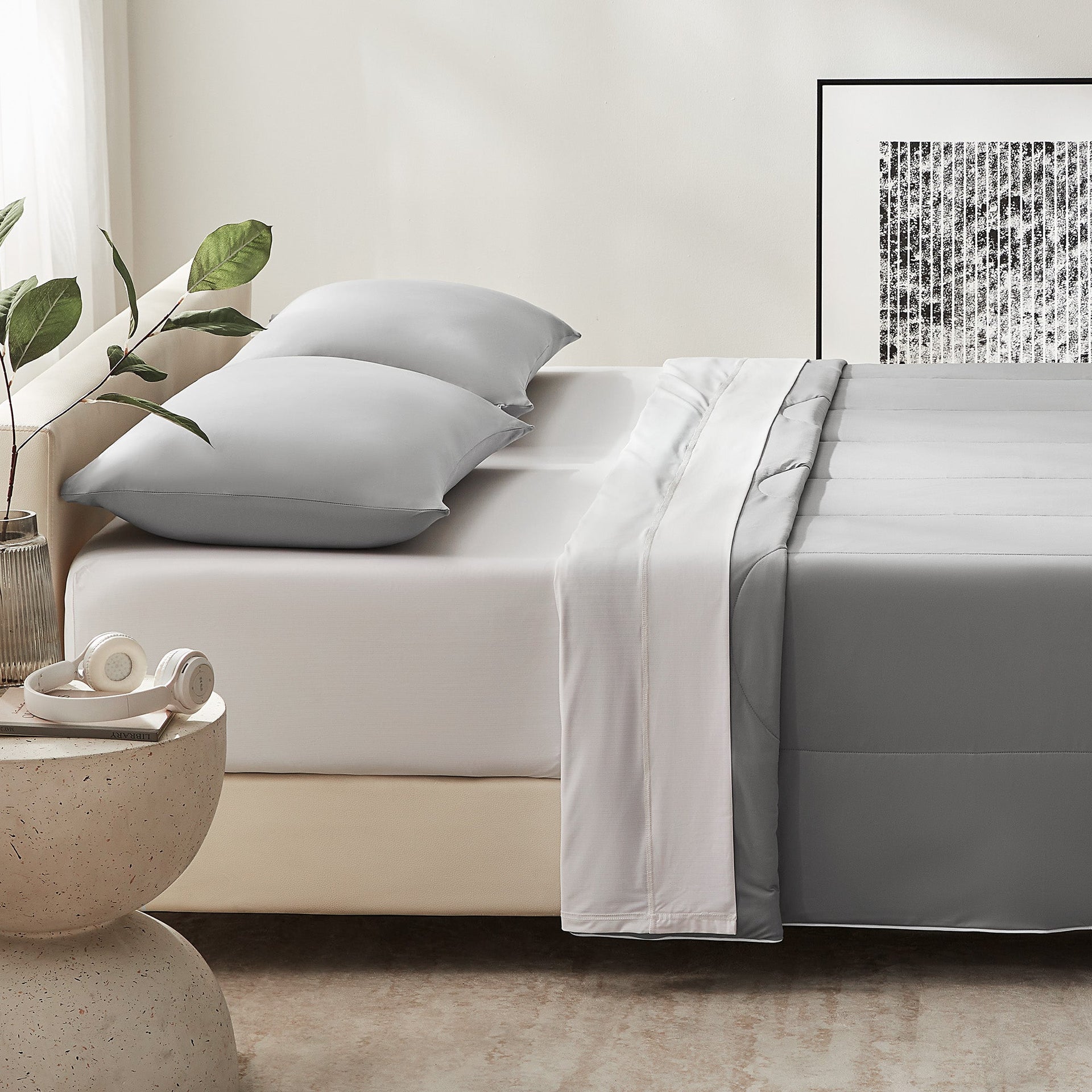 Cooling Comforter Set in Grey for Hot Sleepers - Image 4