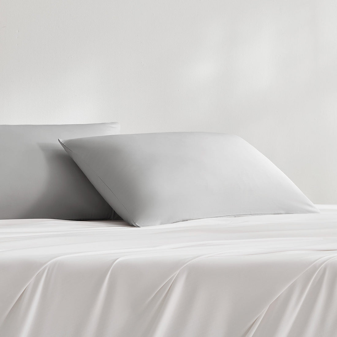 Cooling Gray Pillowcase with NanoTex Technology for Better Sleep - Image 2