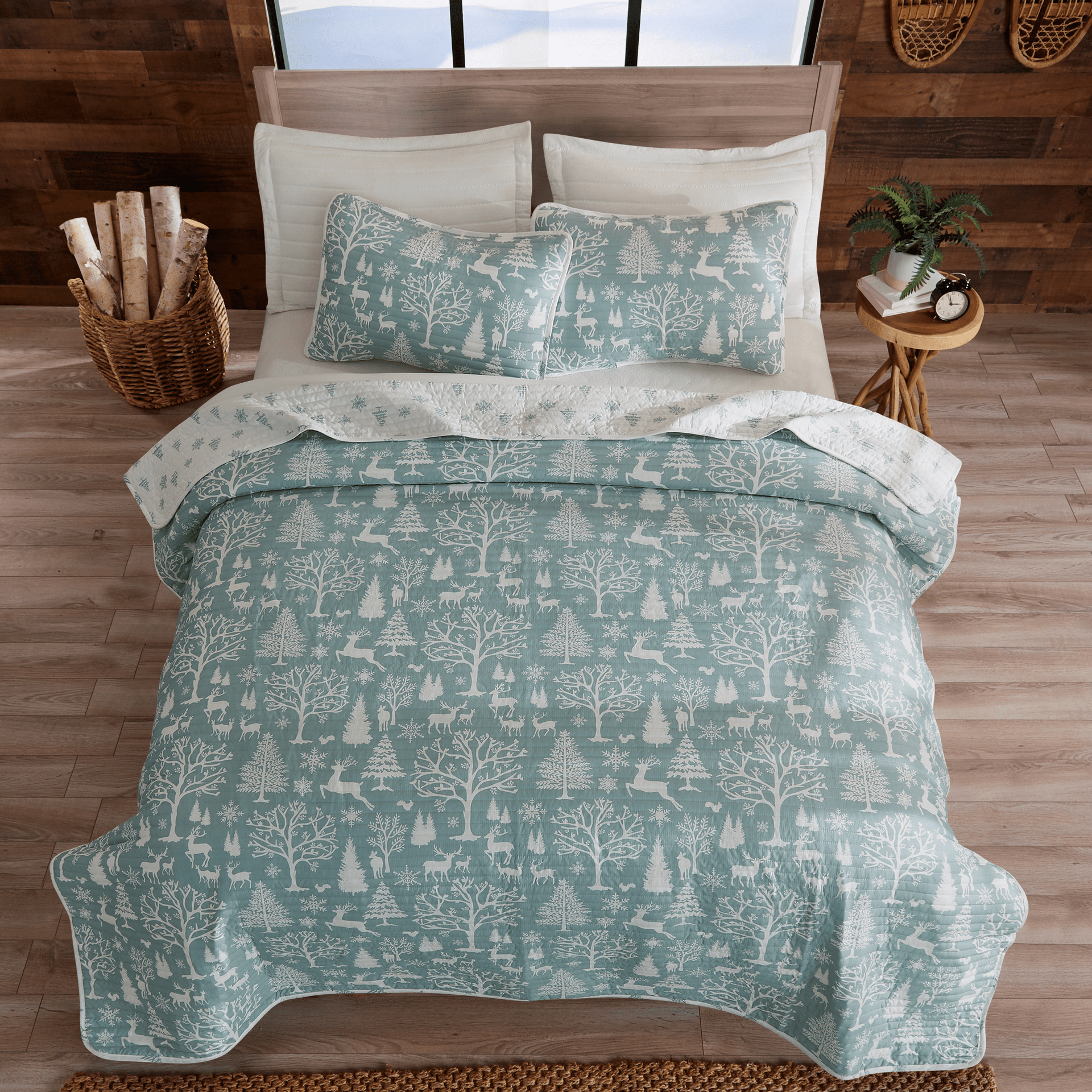 Winter Solstice Collection 3 Piece Lodge Woods Quilt Set Blue