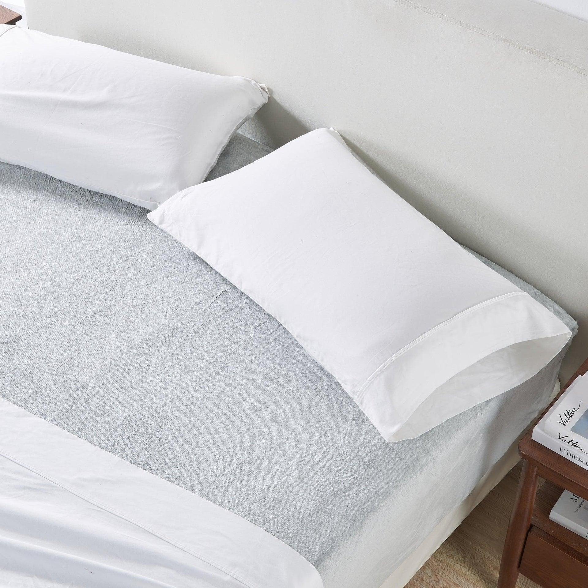 Solid Plush Fitted Sheet - Velvet Luxe Collection