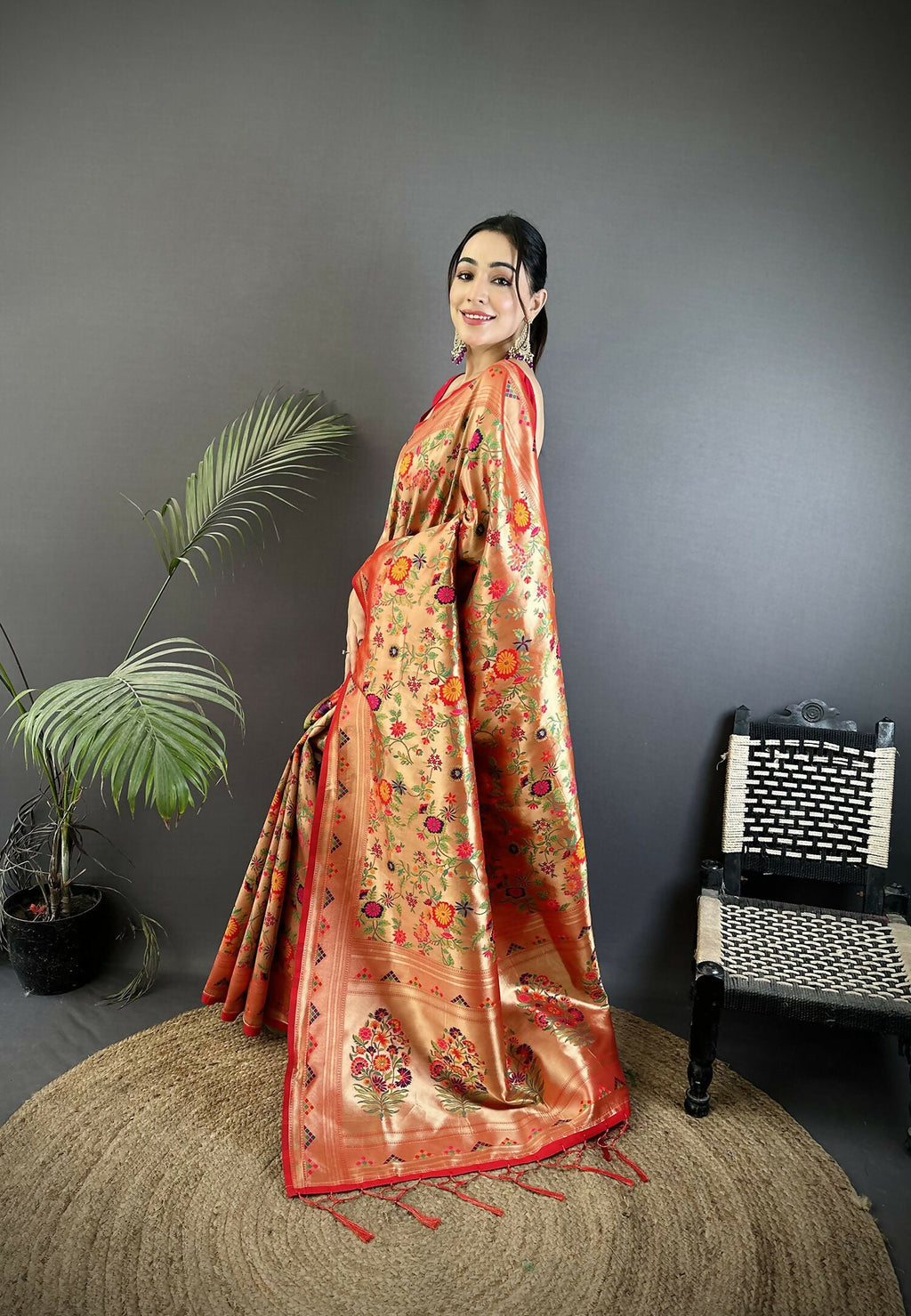 Peach Floral & Leaf Motif Soft Silk Paithani Saree