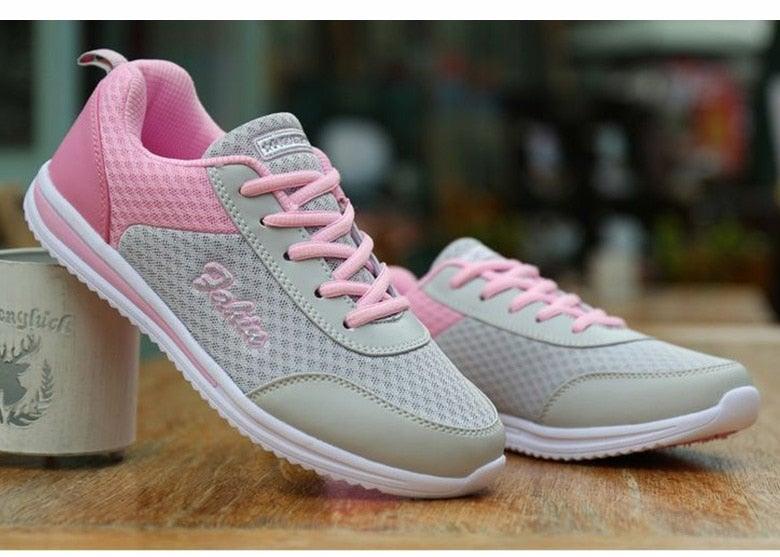 Women's Lightweight Breathable Mesh Sneakers for Walking and Running