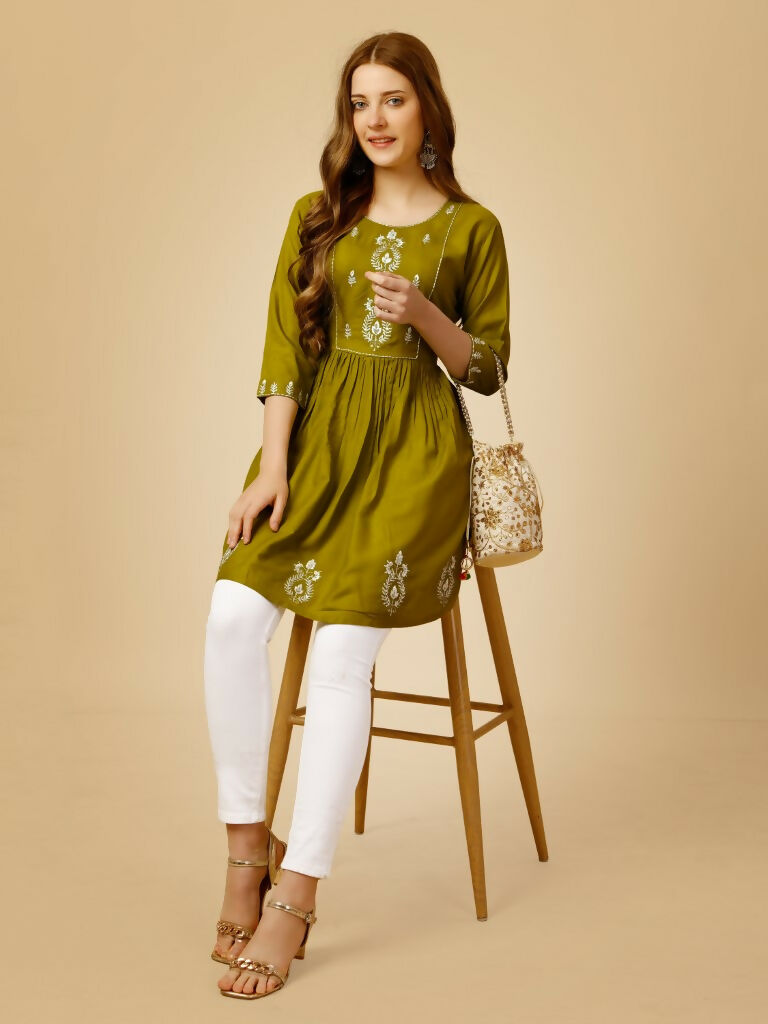 Women's Mehendi Green Embroidered A-Line Casual Top, 3/4 Sleeve