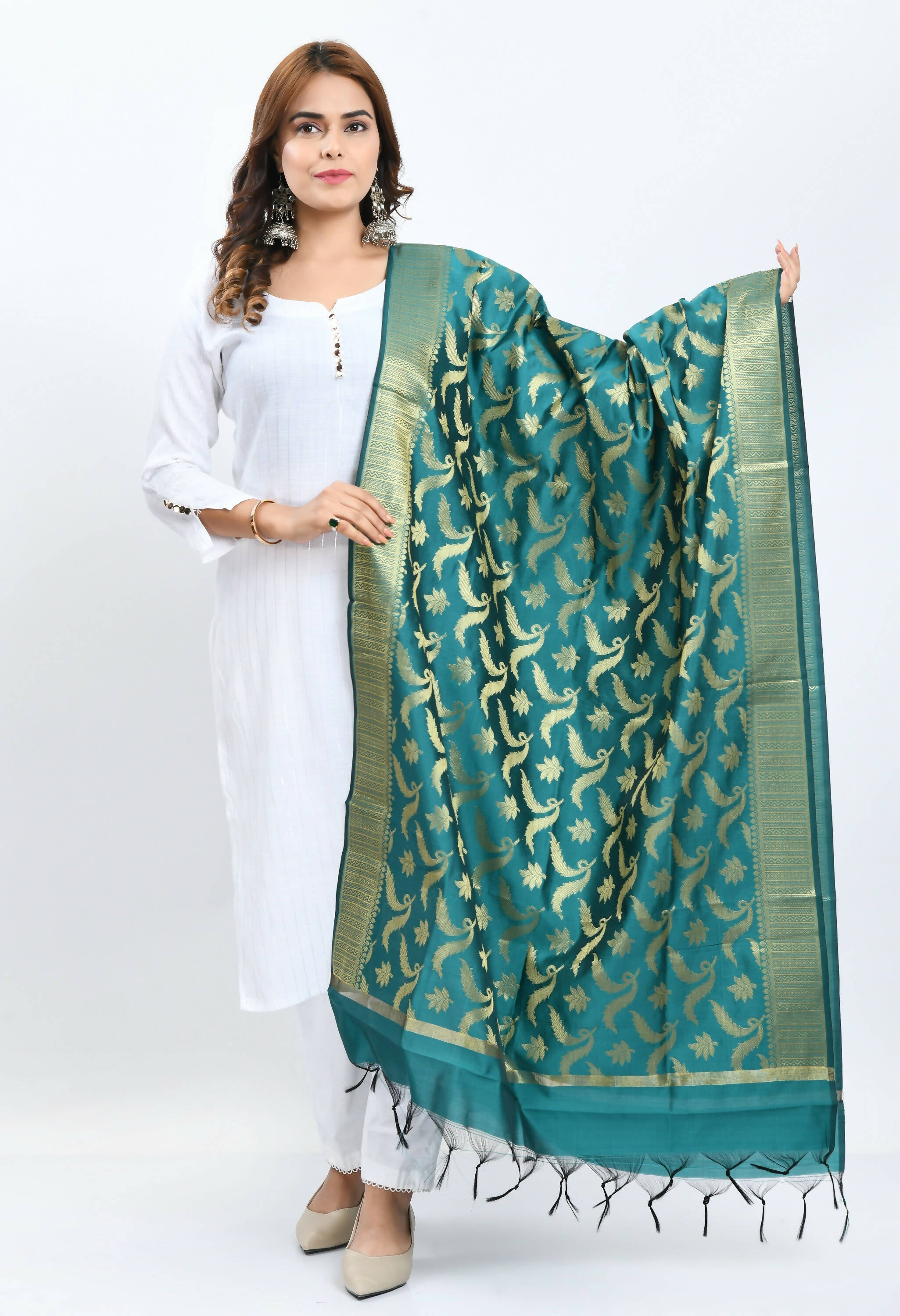 Rama Green Banarasi Silk dupatta with floral gold woven design for women