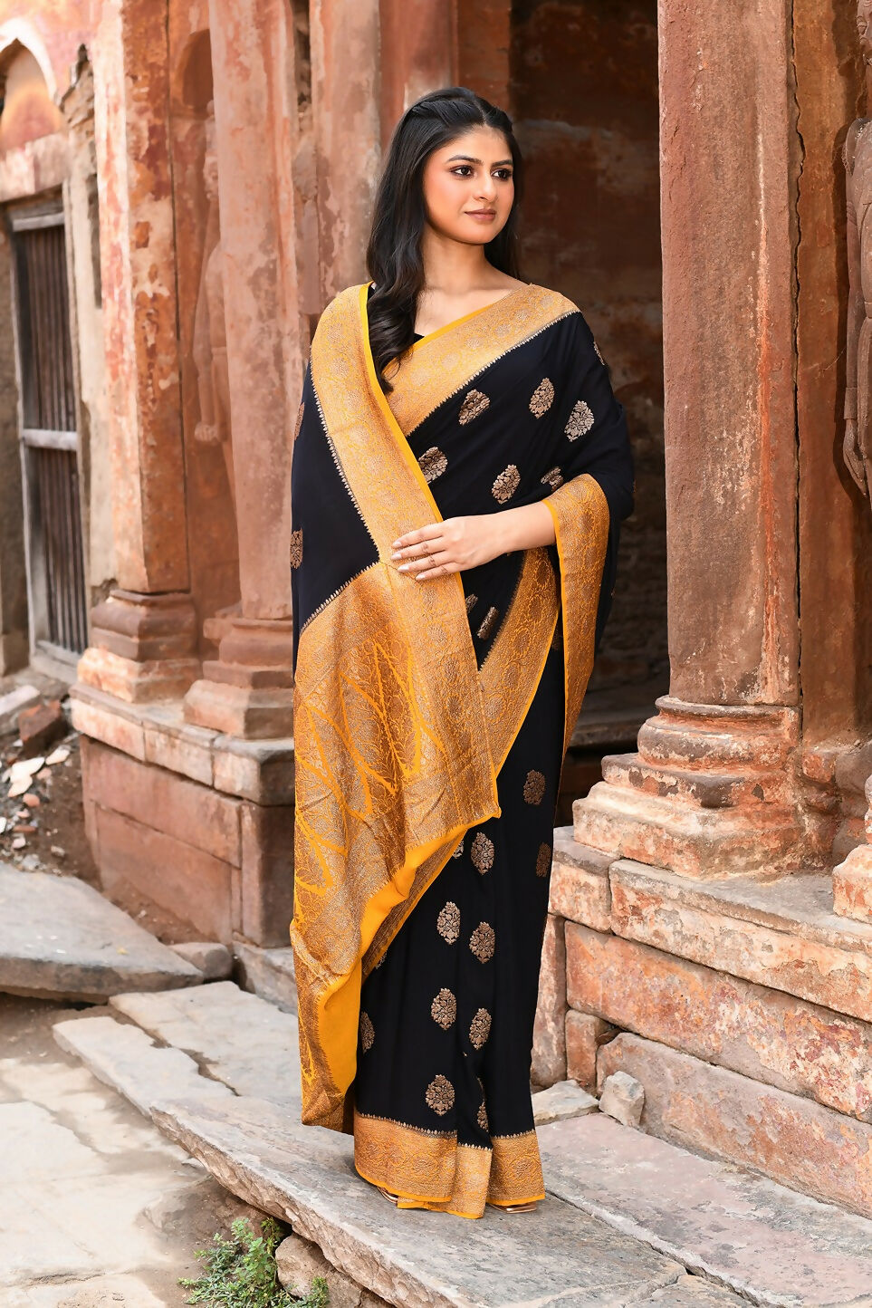 Black Crepe Chiffon Pure Handloom Banarasi Silk Saree