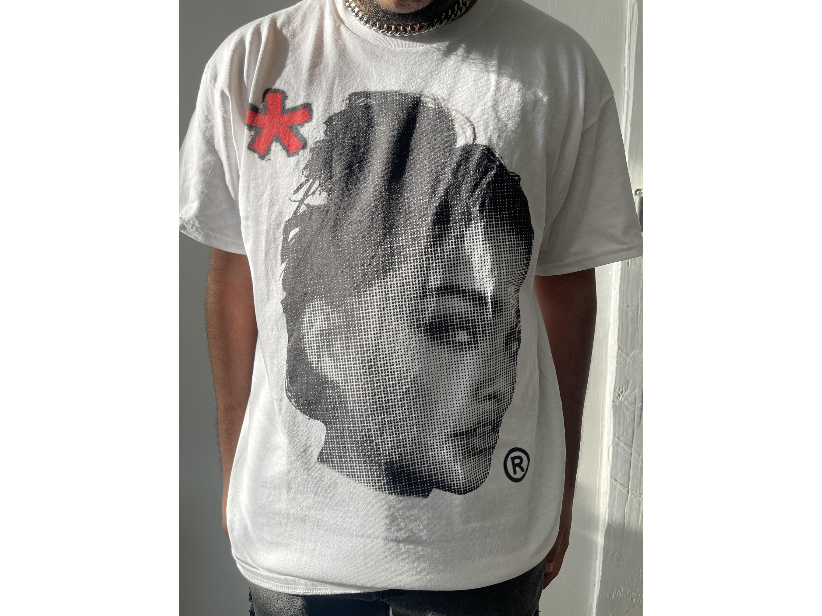 Half Tone Princess Graphic Streetwear Tee in Washed Black - Image 5