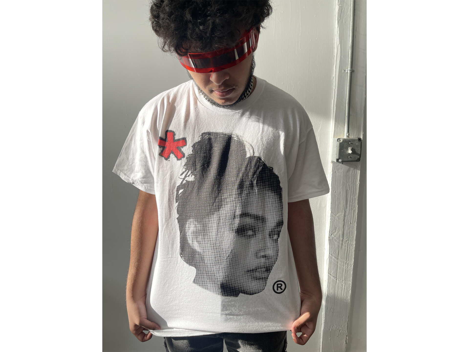 Half Tone Princess Graphic Streetwear Tee in Washed Black - Image 6