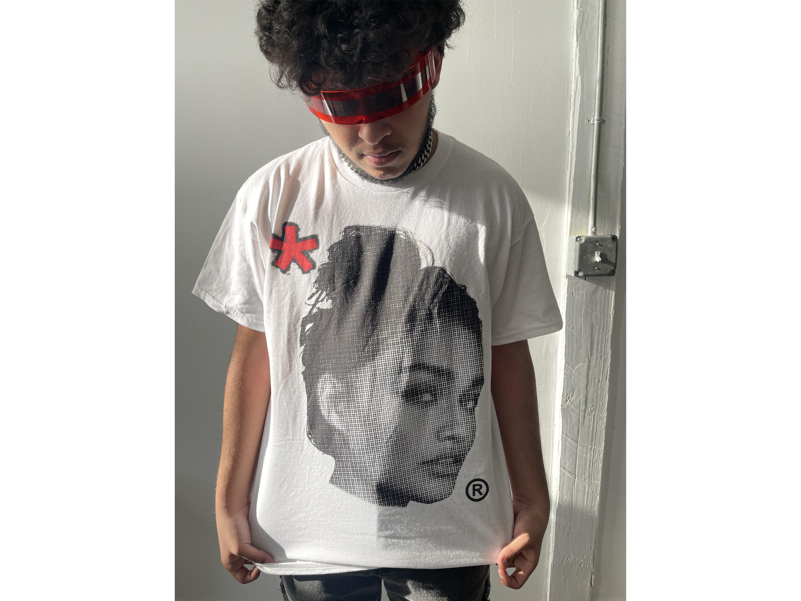 Half Tone Princess Graphic Streetwear Tee in Washed Black - Image 6