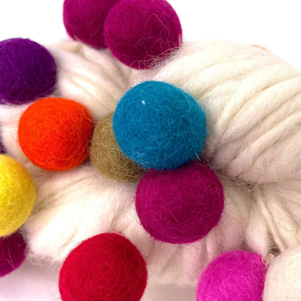 Handmade Thick and Thin New Zealand Wool Yarn for Texture Crafts