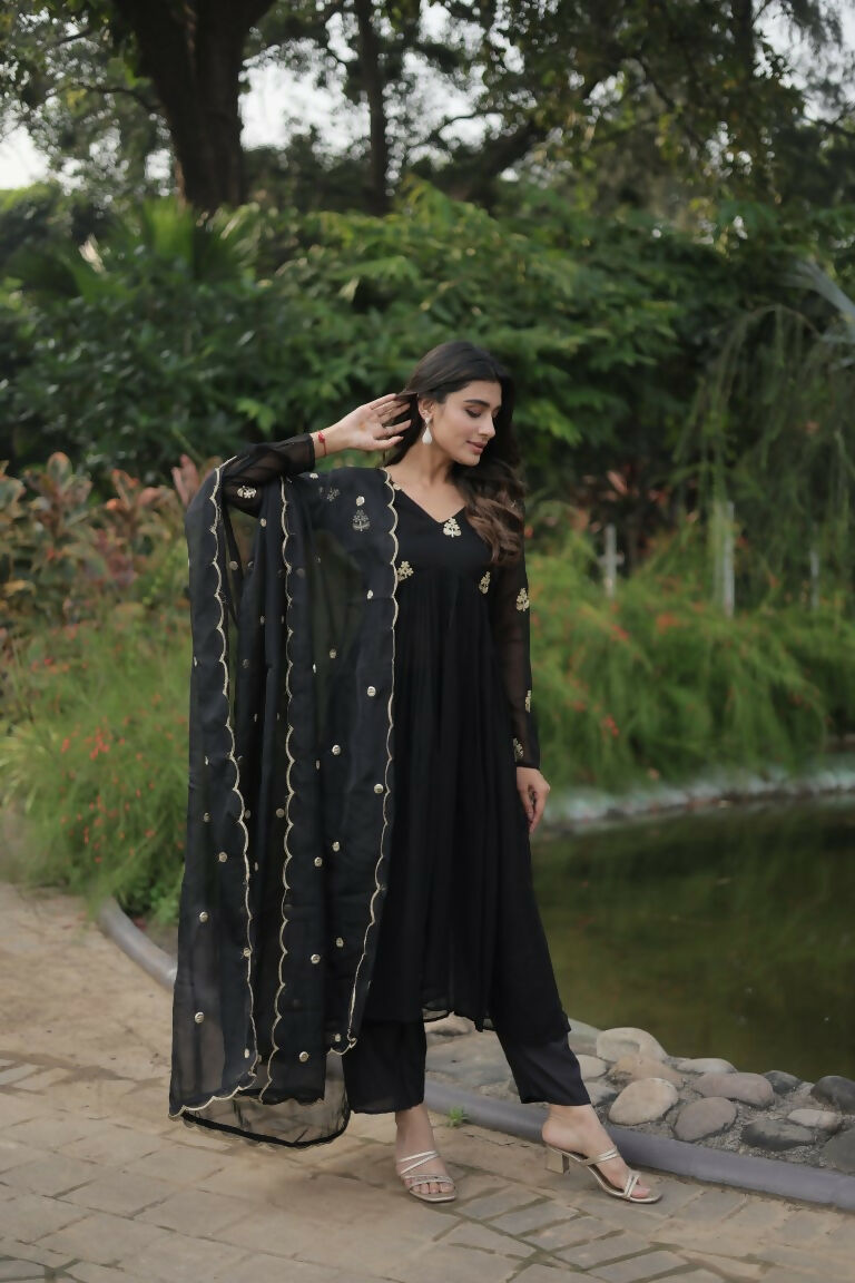 Jyoti Fashion Women's Black Faux Blooming Embroidered Kurta with Trouser & Dupatta