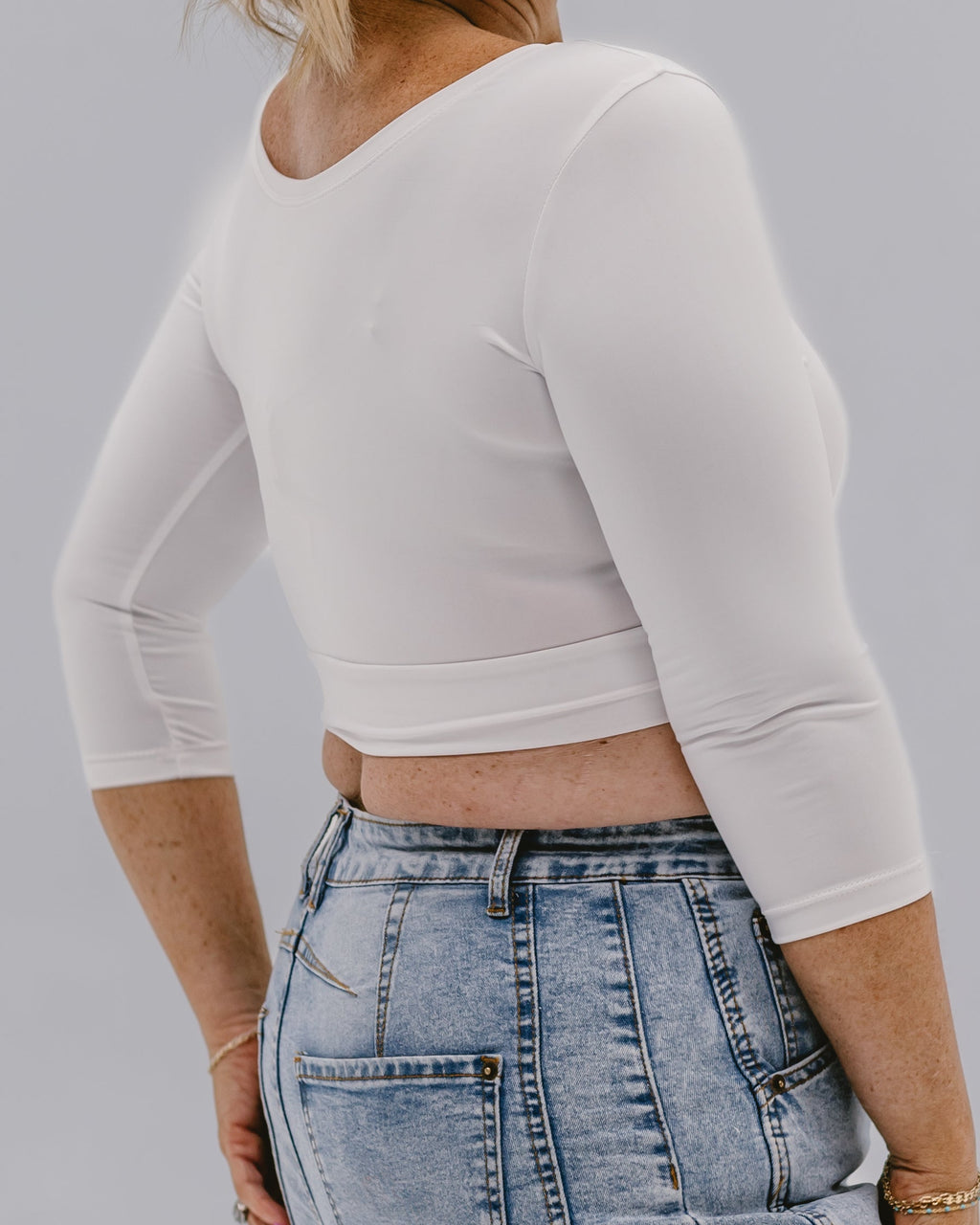 Women's 3/4 Sleeve Cropped Layering Tee Top - Image 9