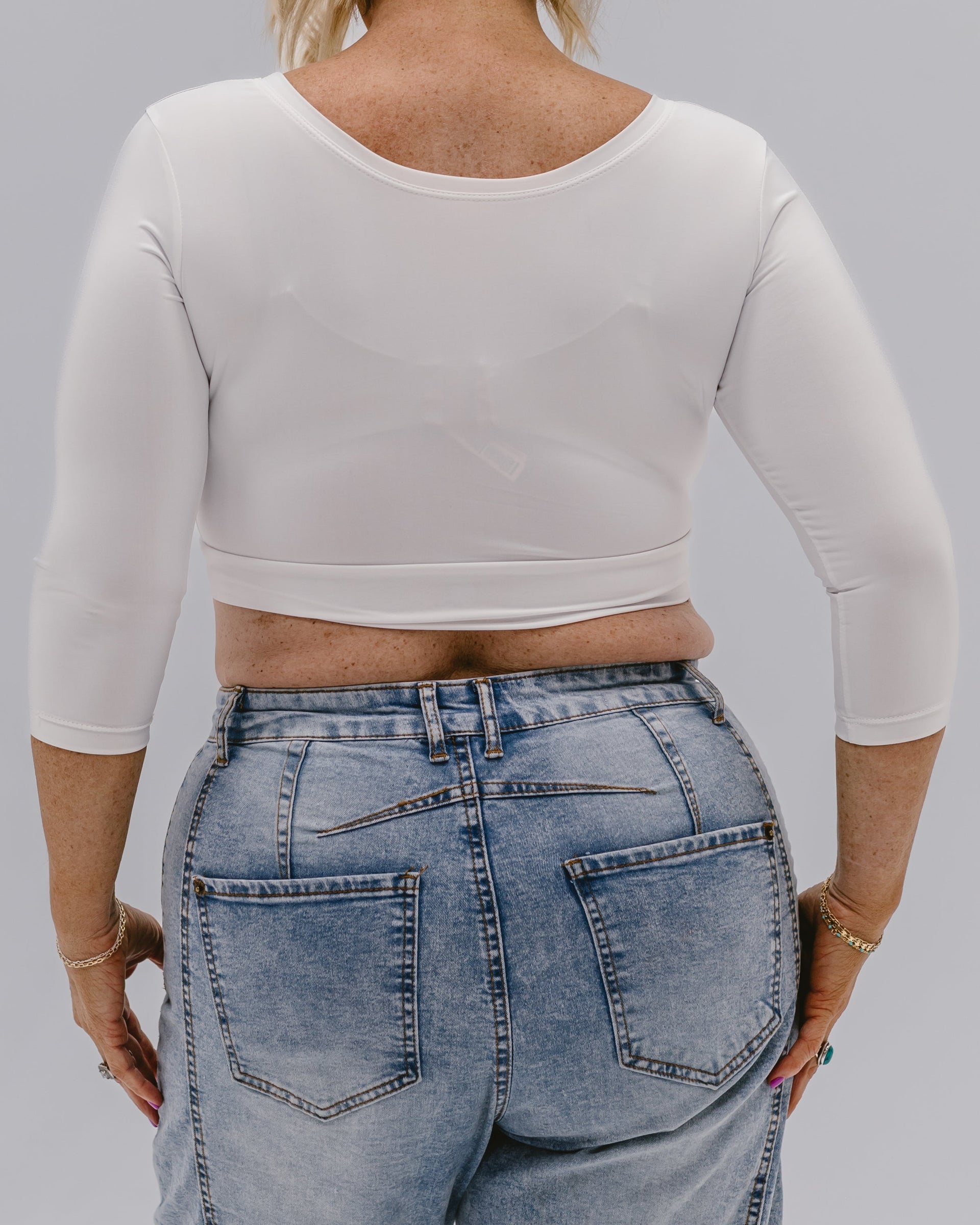 Women's 3/4 Sleeve Cropped Layering Tee Top - Image 10