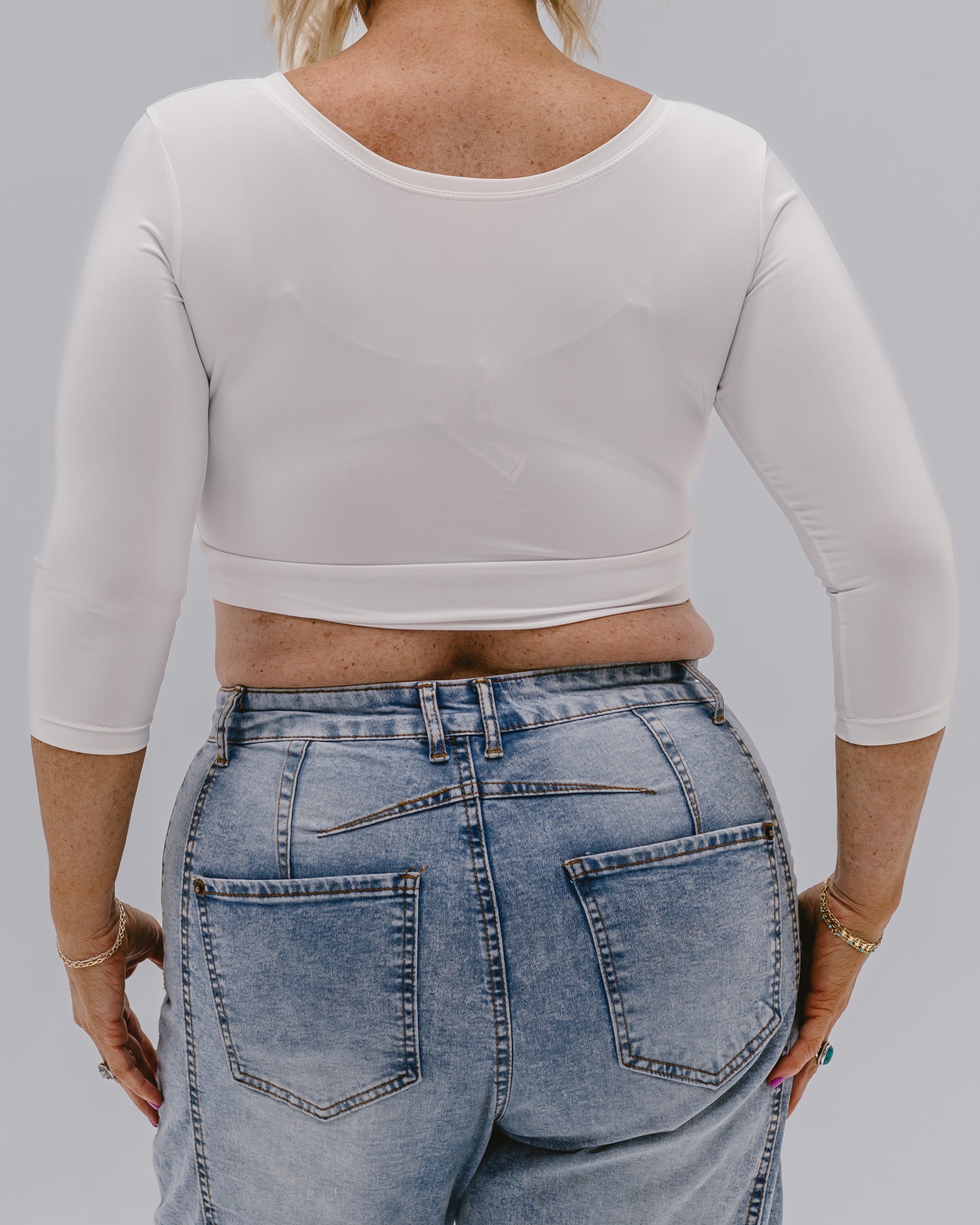 Women's 3/4 Sleeve Cropped Layering Tee Top - Image 10
