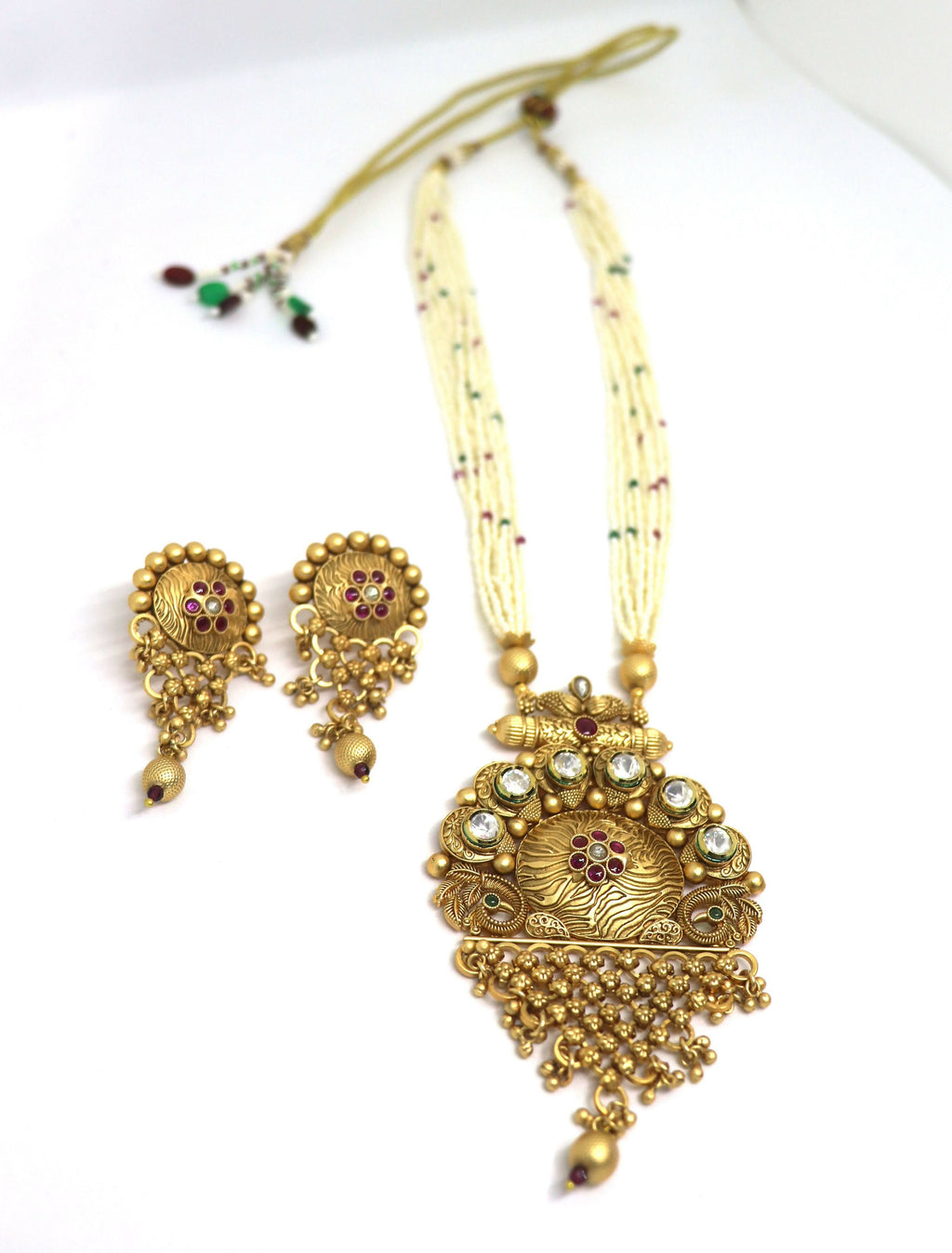 White Stone Rajwadi Polish Necklace Set in Brass Jewelry