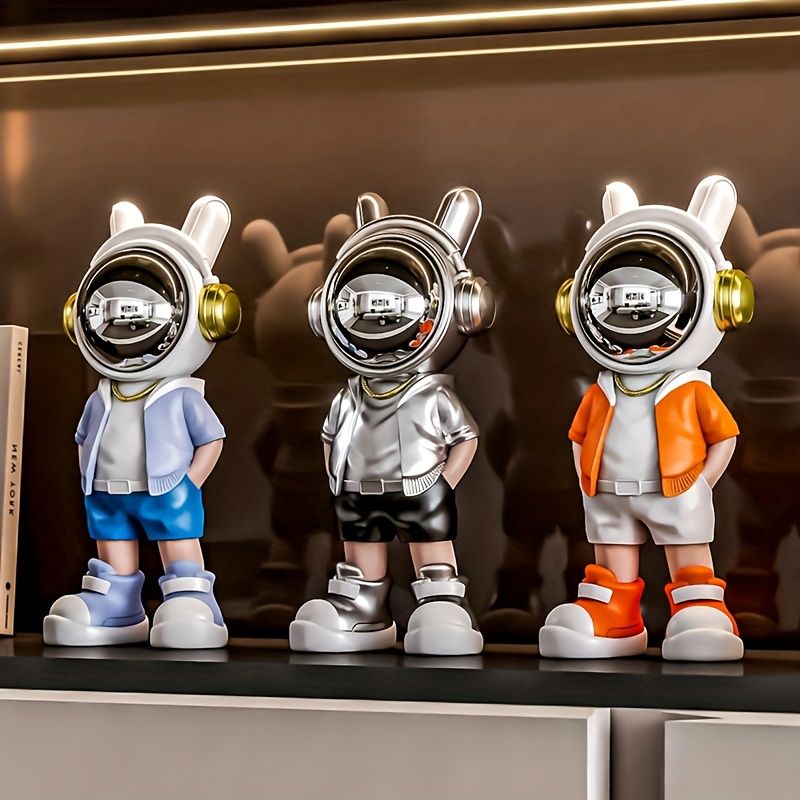 Astronaut Sculpture Desktop Ornament Resin Figurine