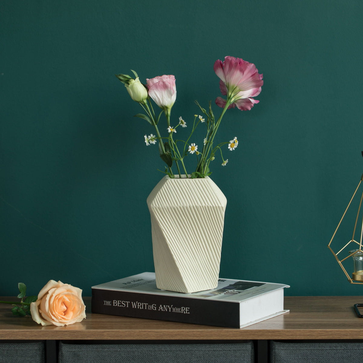 Uniquewise Ceramic Modern Vase