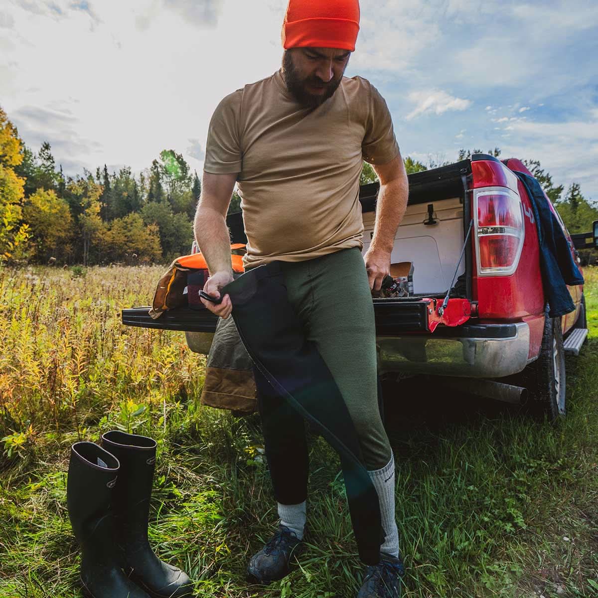 Heavyweight Merino Wool 3/4 Zip-Off Bottoms in Solid Black