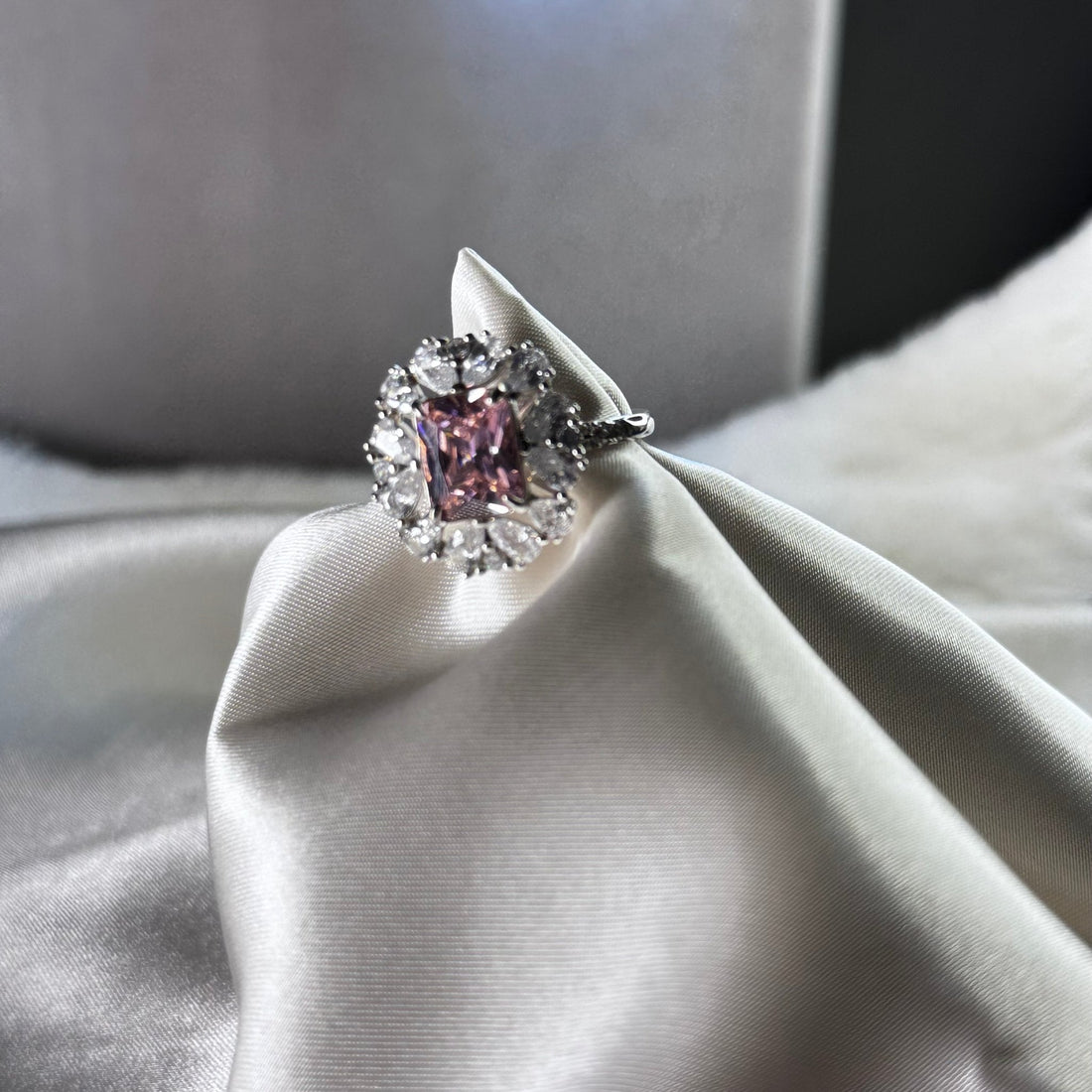 Hypoallergenic 925 Sterling Silver Stress Relief Ring - Detachable Fidget Head
