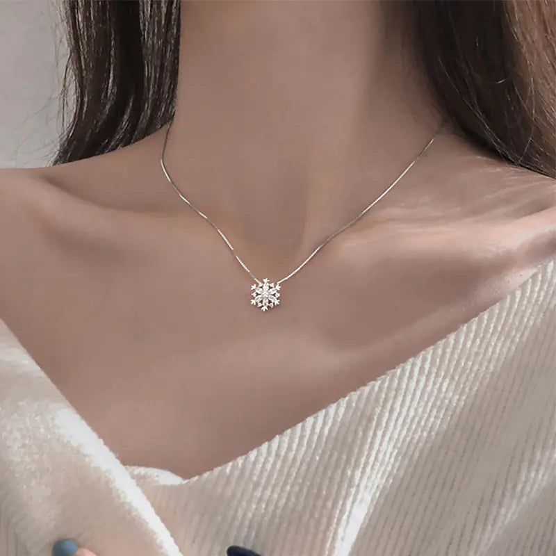 925 Silver Snowflake Pendant Necklace for Women