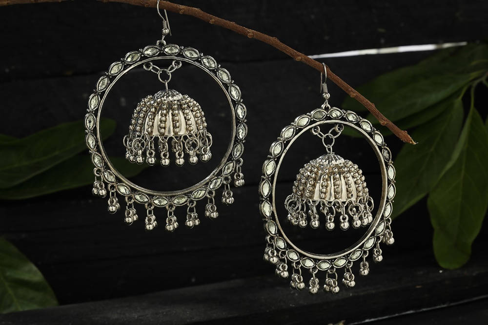 Traditional Silver Kundan Jhumka Earrings for Festive Occasions