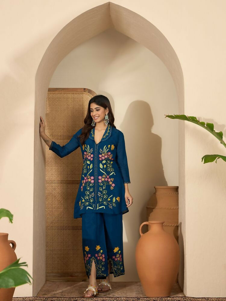Blue Roman Silk Embroidered Kurta Set with Shirt Collar